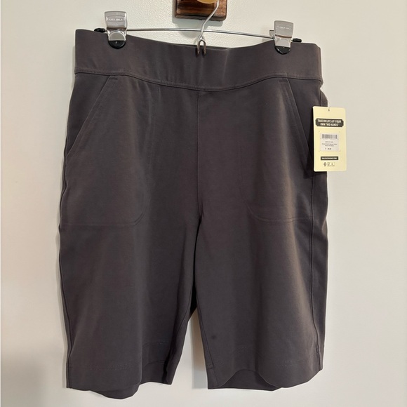 NWT Deluth Trading Company Womens NoGA Natural Cotton Pull-On 10” Shorts Medium - Picture 1 of 9